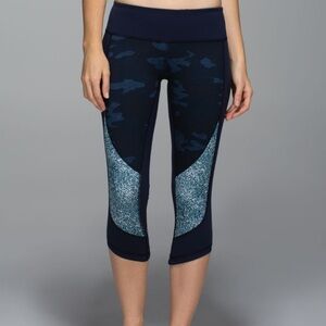 •Lululemon Wunder Under Crop *Full-On Luon•